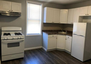 Private 2-bedroom, bus to NYC nearby, free parking
